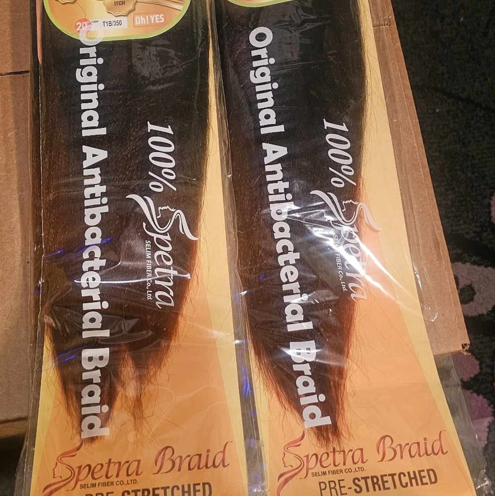 Braiding Hair Pre-Stretched 20" color#T1B/350 Includes 5 Packages Of Hair
